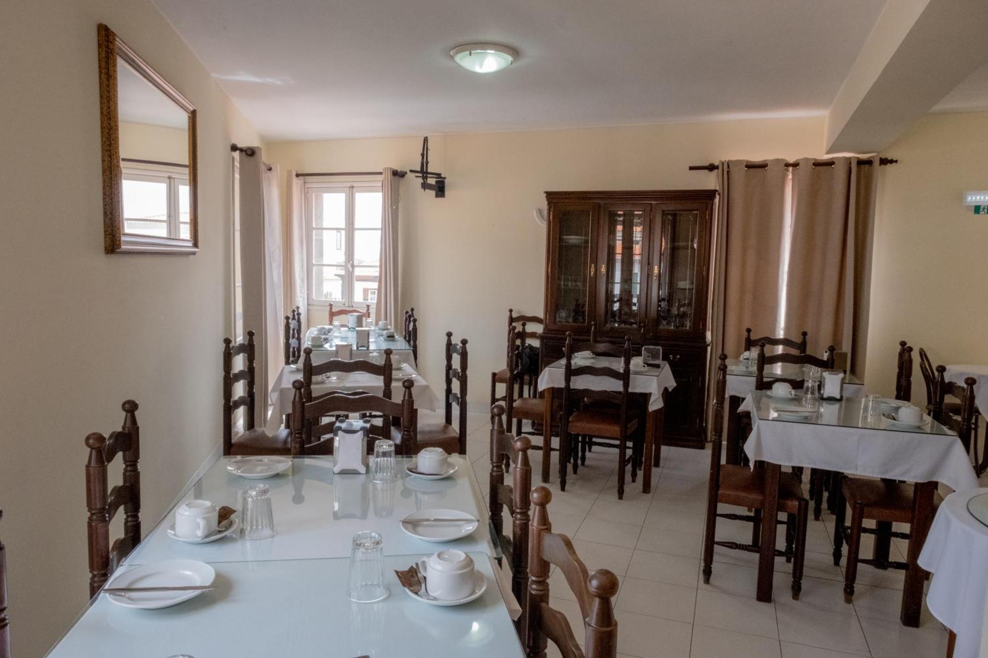 Residencial Chafariz /Queimada 호텔 푼샬 외부 사진