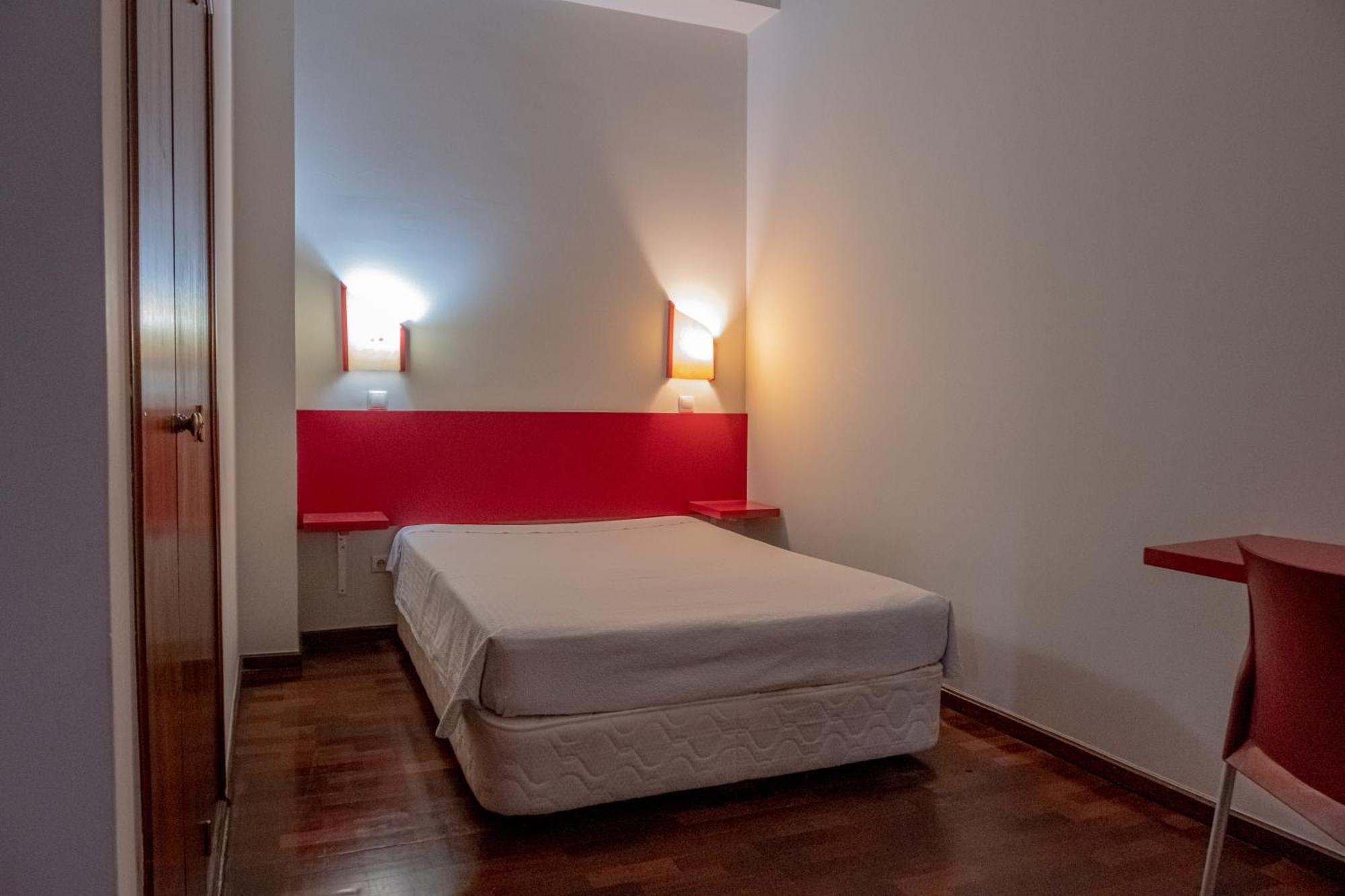 Residencial Chafariz /Queimada 호텔 푼샬 외부 사진